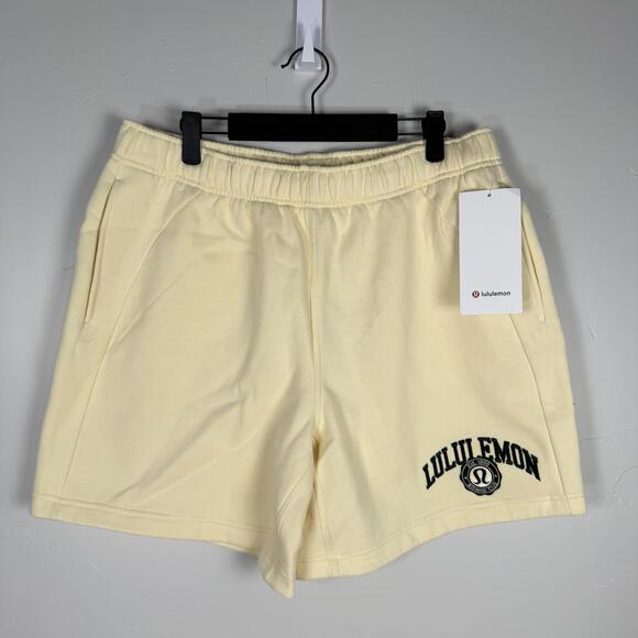 Lululemon Women's Large Scuba Mid-Rise Oversized Logo Shorts Buttercream NWT - Picture 1 of 8